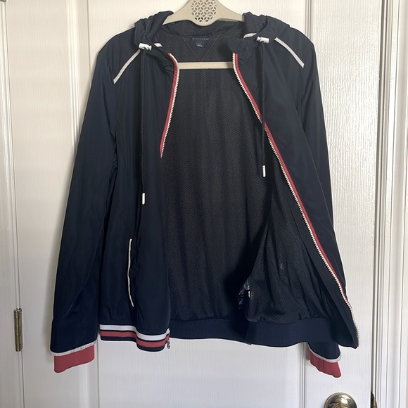 Tommy Hilfiger Hooded Lined Windbreaker - Picture 9 of 11